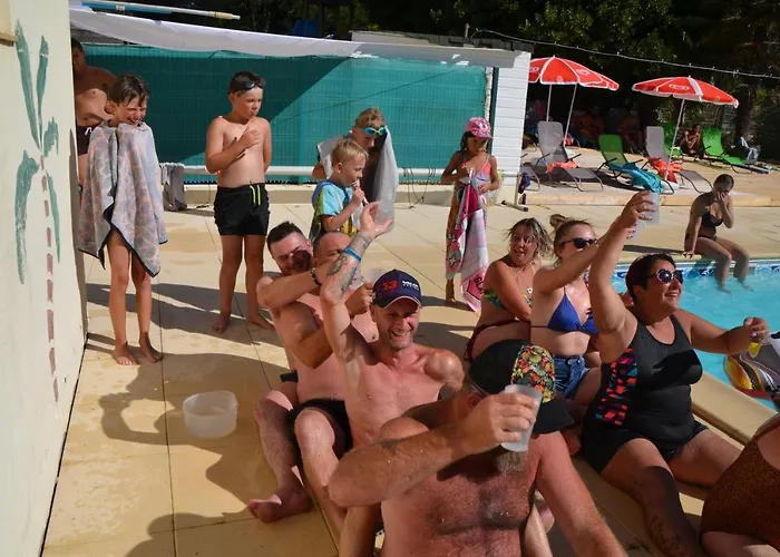 Camping La Venise Du Bocage 3*