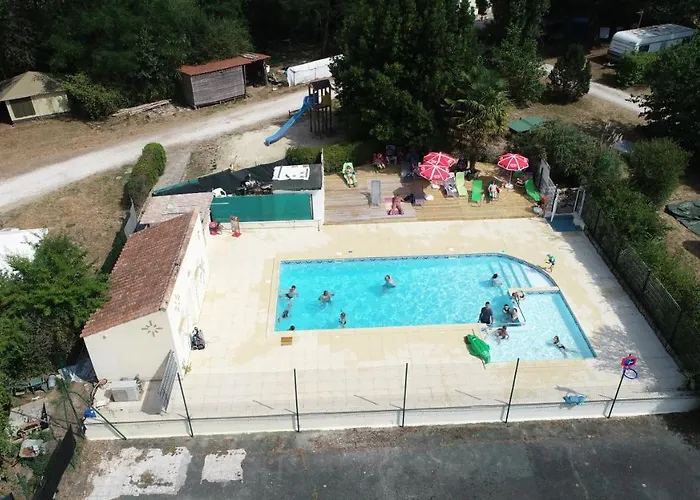 مكان تخييم La Venise Du Bocage 3*